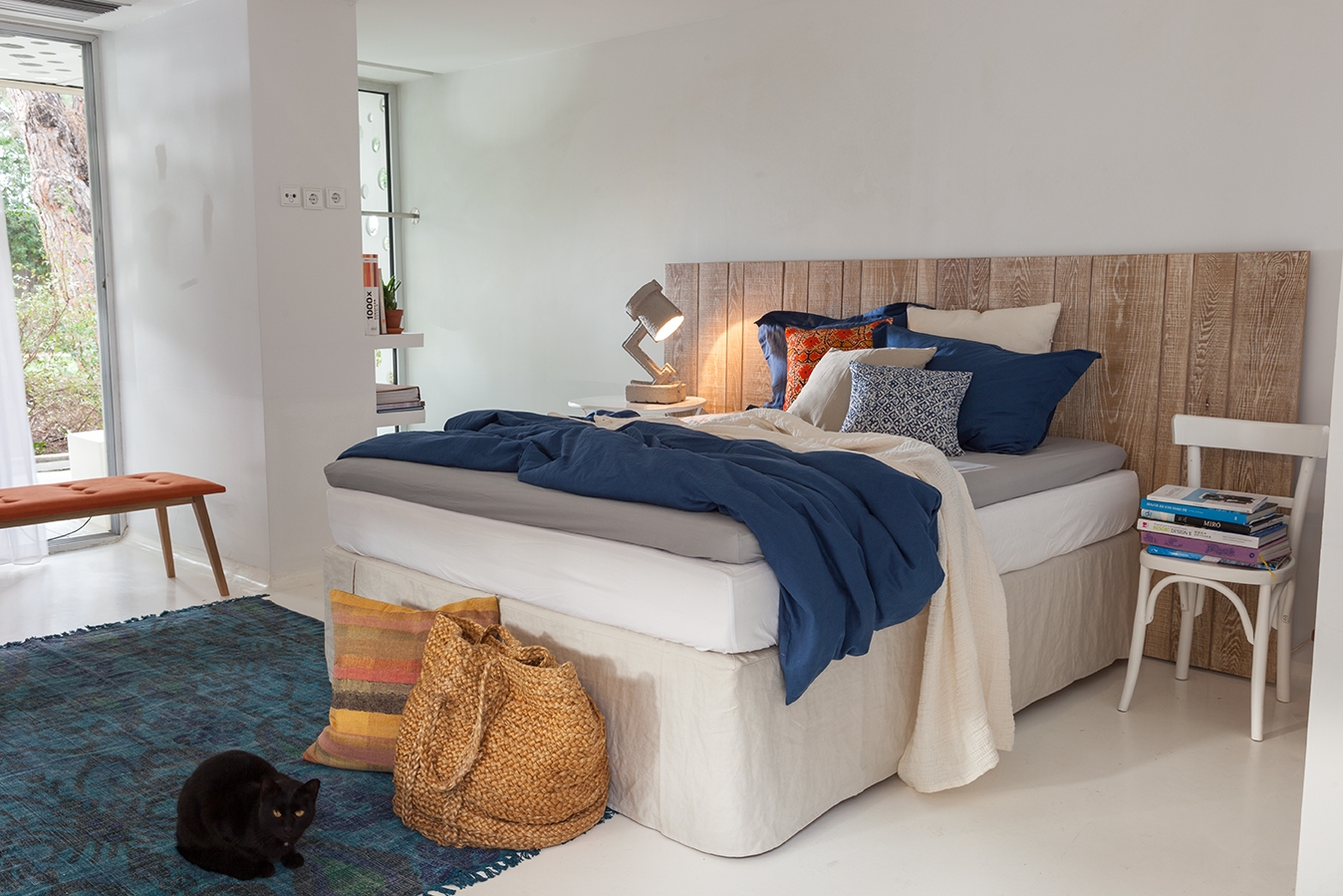 Blankets & Bedspreads for Hotels